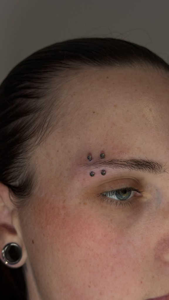 voltgallerytattoo-piercingcejasalou