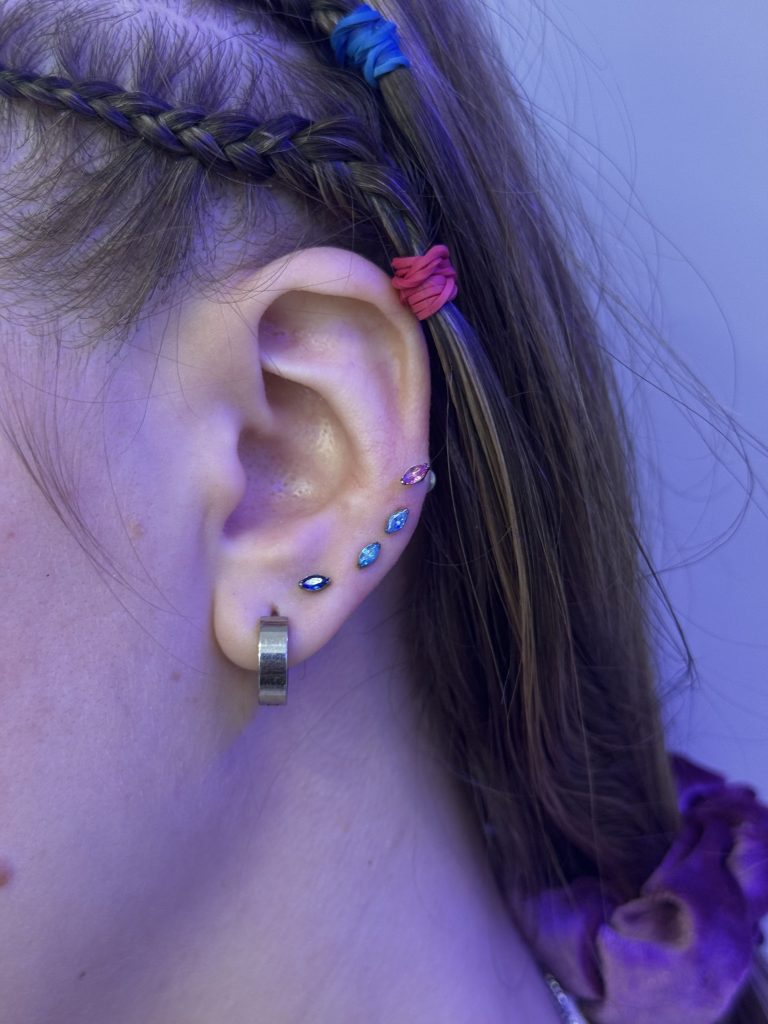 voltgallerytattoo-piercingorejasalou